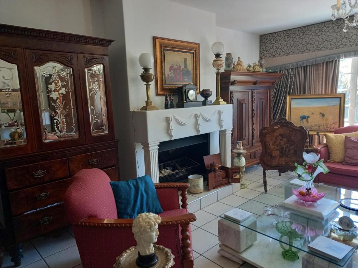 Michael-Angelo Guest House Потчефструм Екстериор снимка